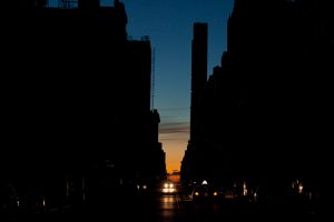 Dawn in Blackout Manhattan : 23rd St : NYC